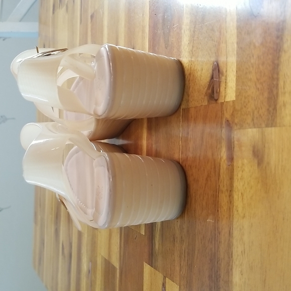 Refresh Jelly Platform Sandals - Picture 6 of 8